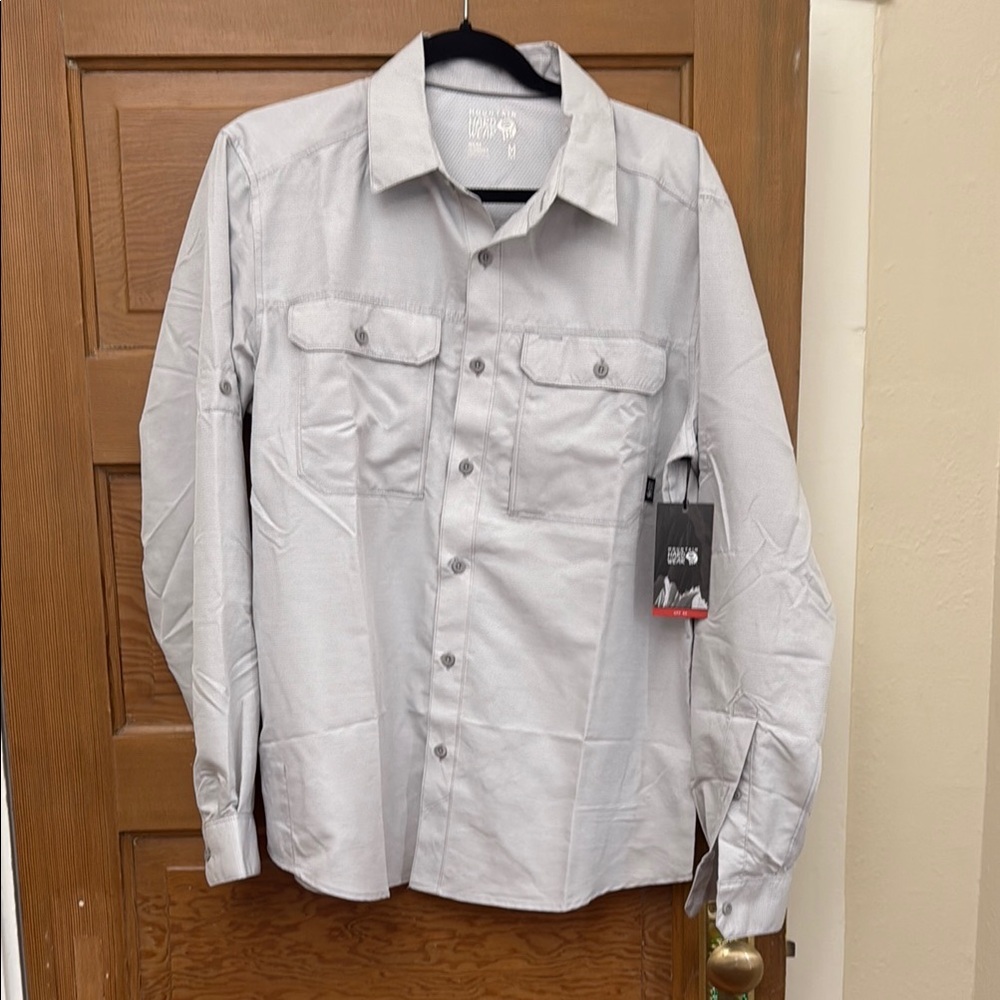 Mountain hardware Light Gray Button-Up Shirt new